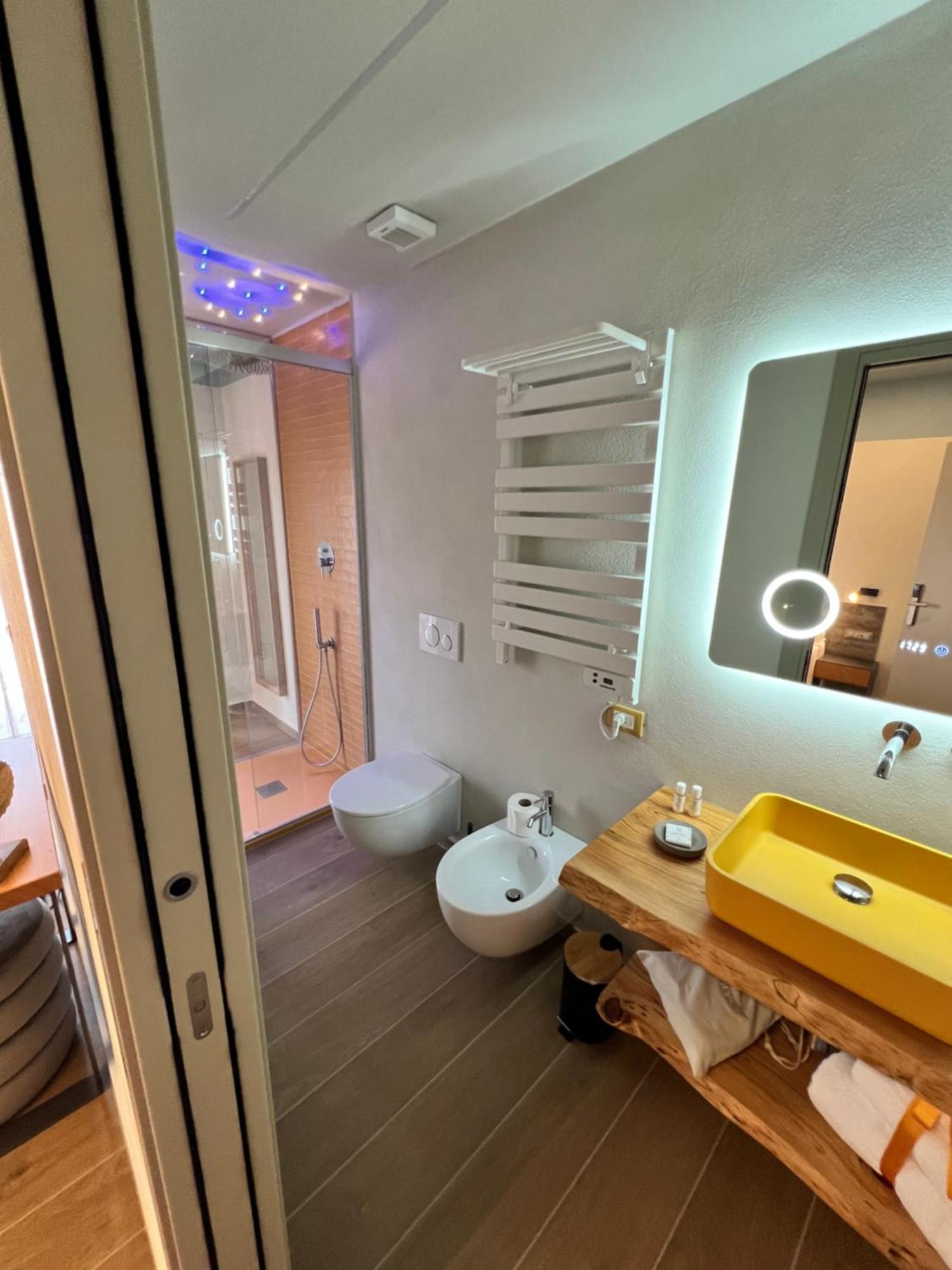 Luci Sul Mare -Boutique Rooms فولّونيكا المظهر الخارجي الصورة
