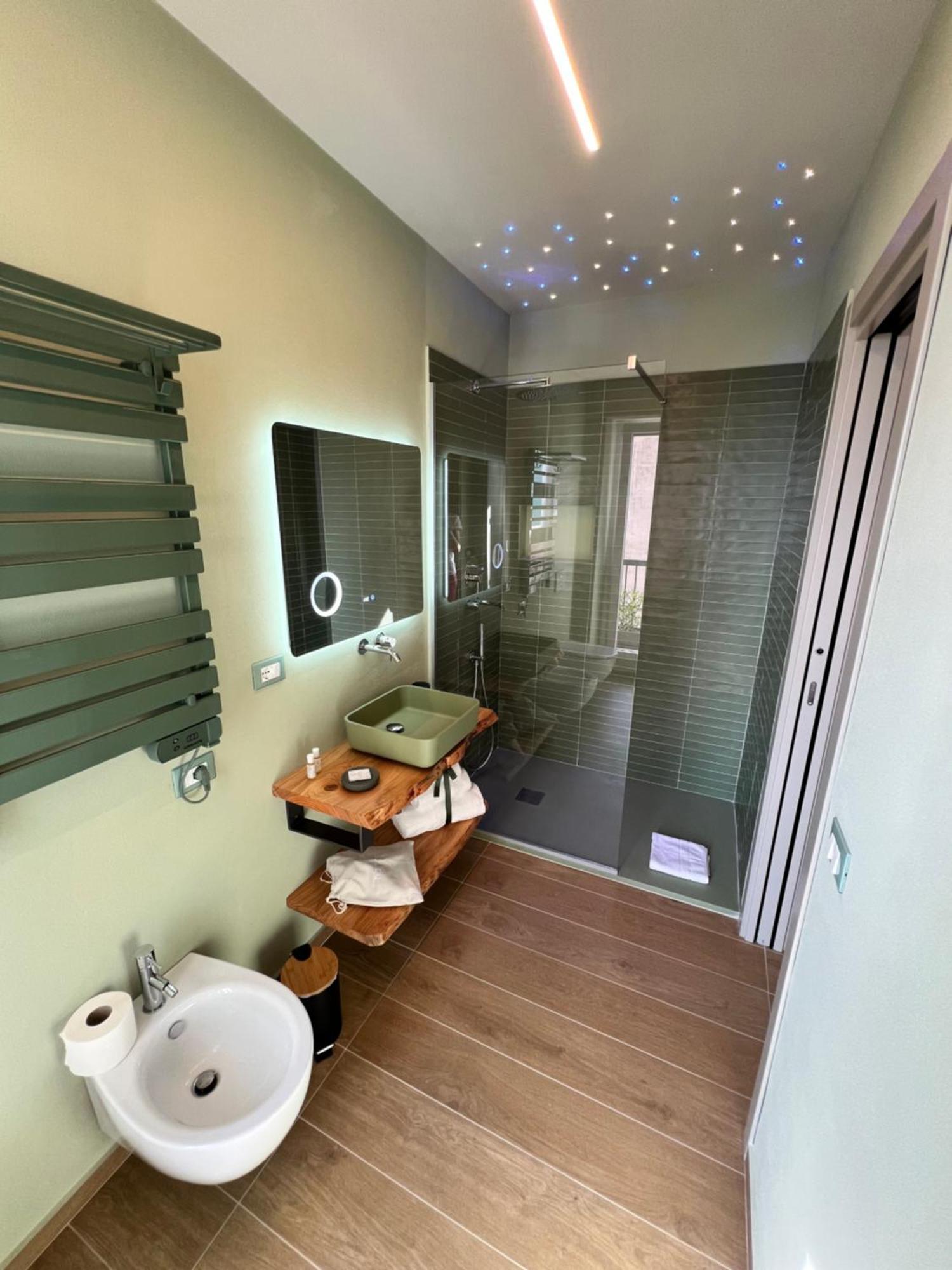 Luci Sul Mare -Boutique Rooms فولّونيكا المظهر الخارجي الصورة