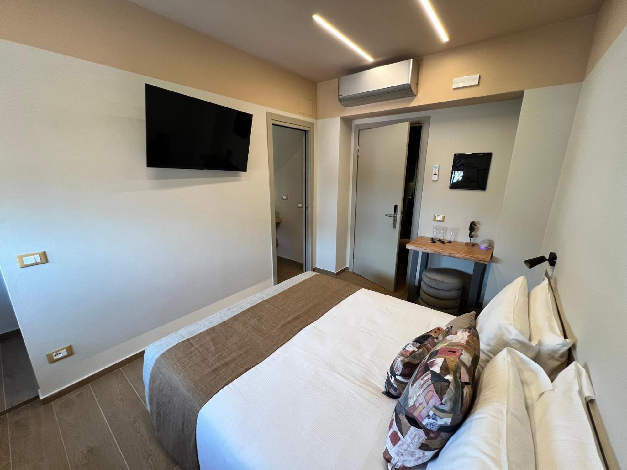 Luci Sul Mare -Boutique Rooms فولّونيكا المظهر الخارجي الصورة