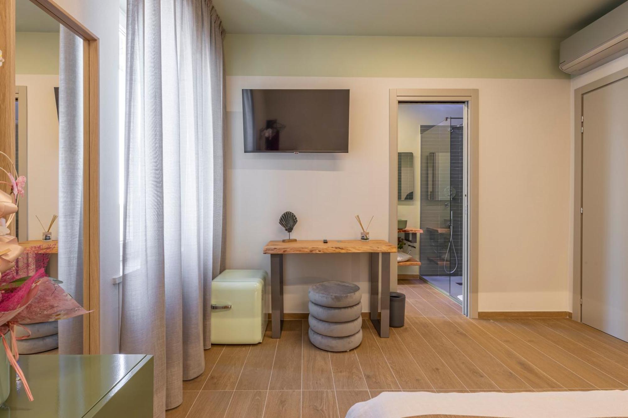 Luci Sul Mare -Boutique Rooms فولّونيكا المظهر الخارجي الصورة