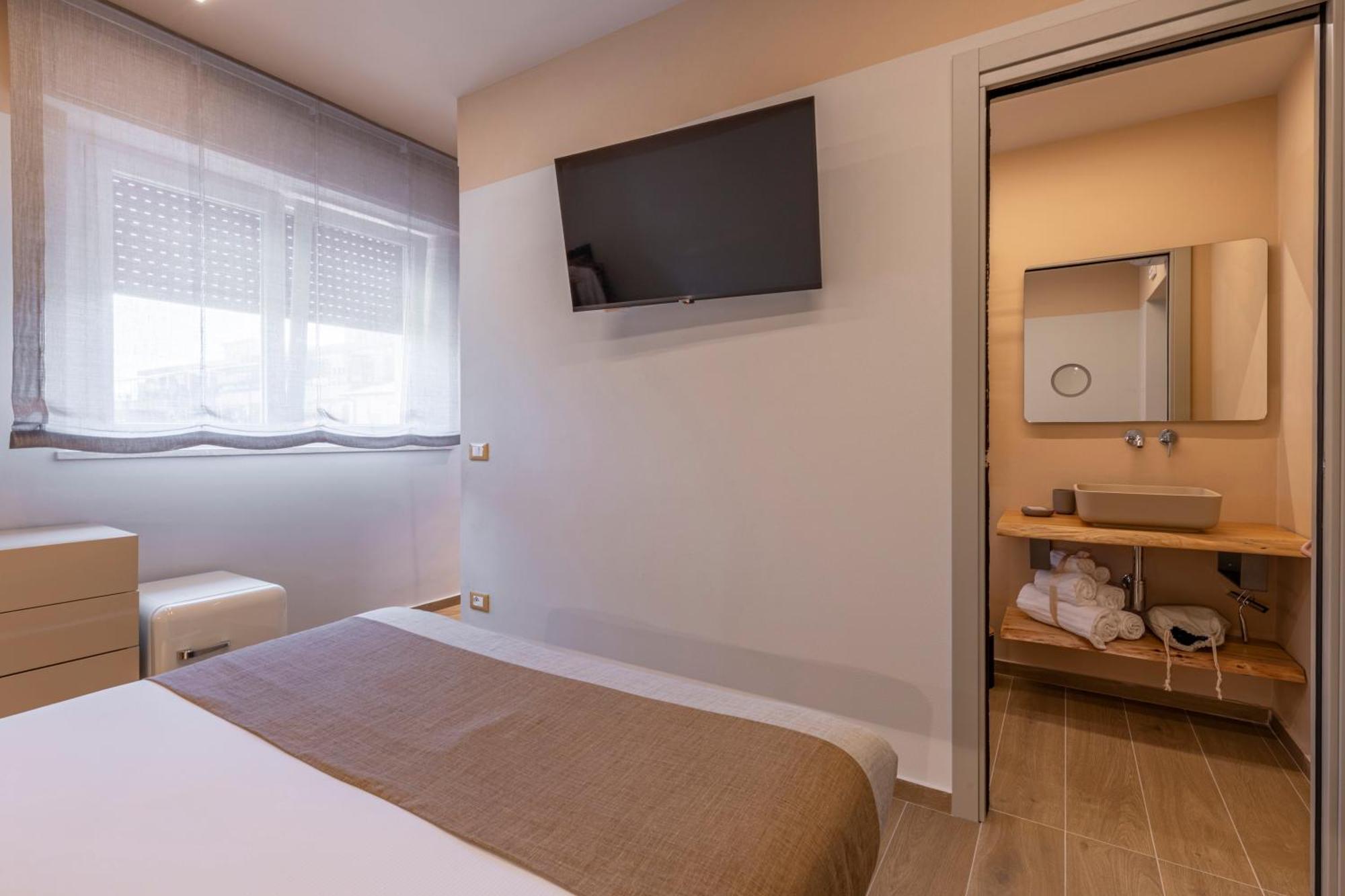 Luci Sul Mare -Boutique Rooms فولّونيكا المظهر الخارجي الصورة